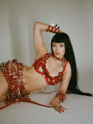Séverine Instagram - @leobrooklynbaby met up with me in
NYC to shoot one of my favourite designers @creepyyeha and chat my shït about @gutter.live, my career in general and what inspires me. 

You can read it on her blog 🔗

Fashion: @creepyyeha @kaittitude @bondhardware