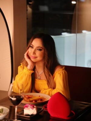 Sevinch Mo'minova Instagram - Sevinch Mo’minova Klip 🎬🎥 “SEVASANMI”