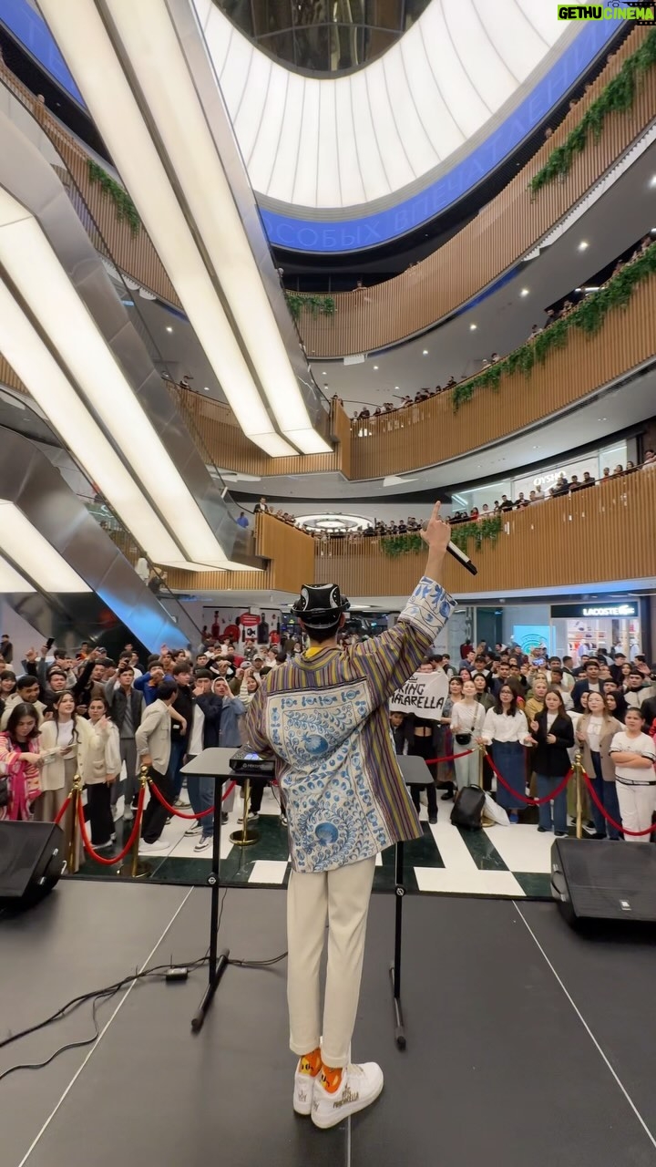 Sevinch Mo'minova - 78.4K Likes - Ne Bo’ldi ❤️‍🔥

📍: Tashkent City Mall 🇺🇿