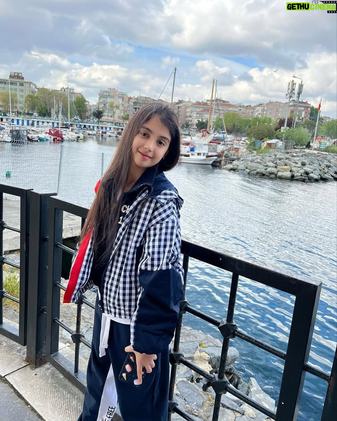 Sevinch Mo'minova - 83.5K Likes - Baxtim mani ❤️🥰