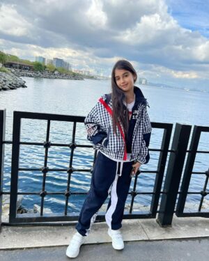 Sevinch Mo'minova Instagram - Baxtim mani ❤️🥰