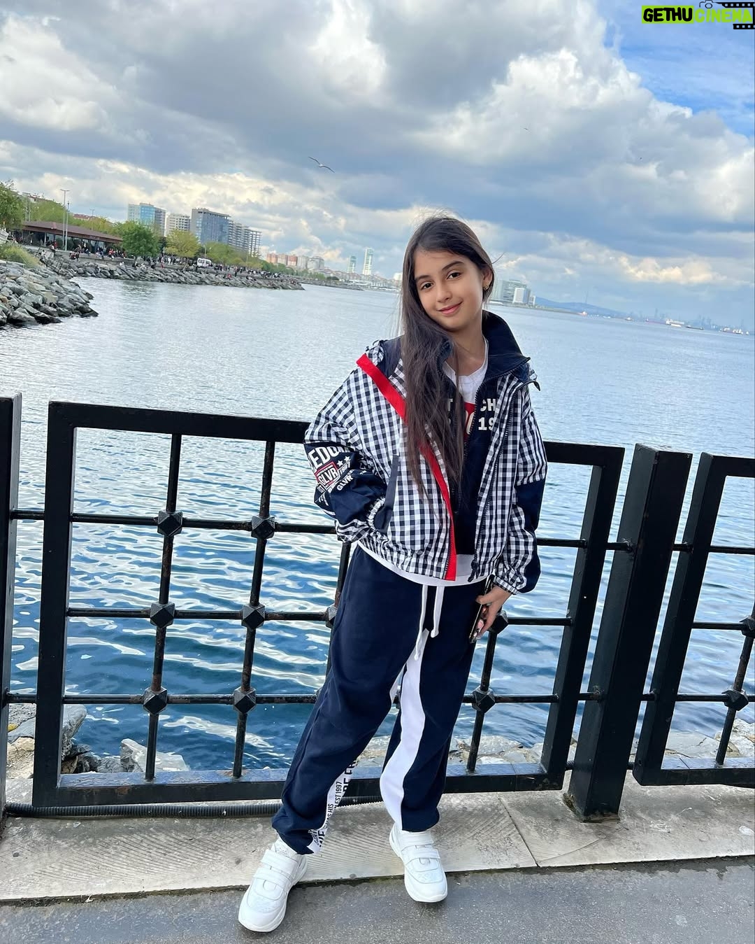 Sevinch Mo'minova - 83.5K Likes - Baxtim mani ❤️🥰