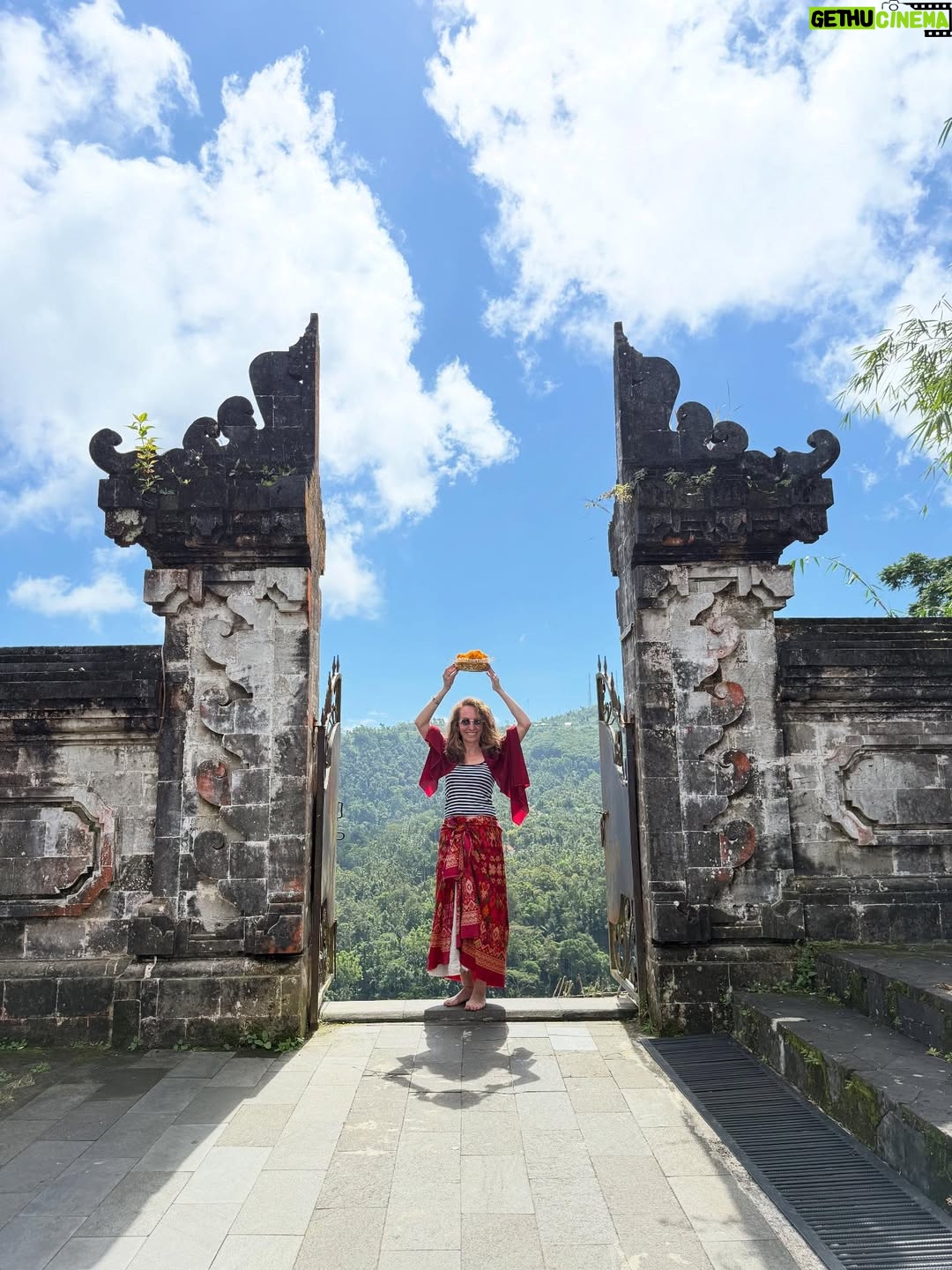 Sezin Bozacı - 7.8K Likes - Bali’lililliler… 🏝️🍹🐠🪷🥭 #bali 🇮🇩