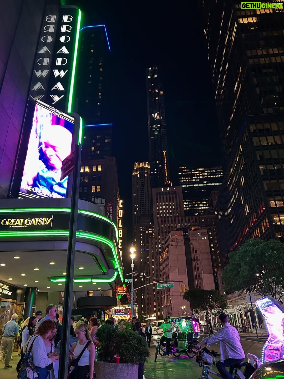 Sezin Bozacı - 30K Likes - Concrete jungle where dreams are made of🗽#newyork