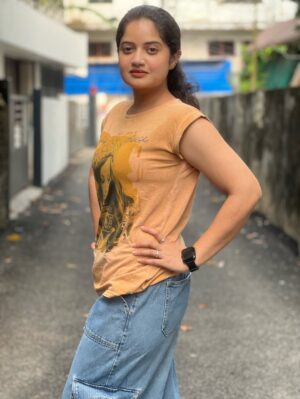 Shafna Instagram - Comfort• Confidence• Consistency• ♥
Showing up as myself—every single day• ♥🧿

#instapost #instamood #selfgrowth #confidencevibes #selflove