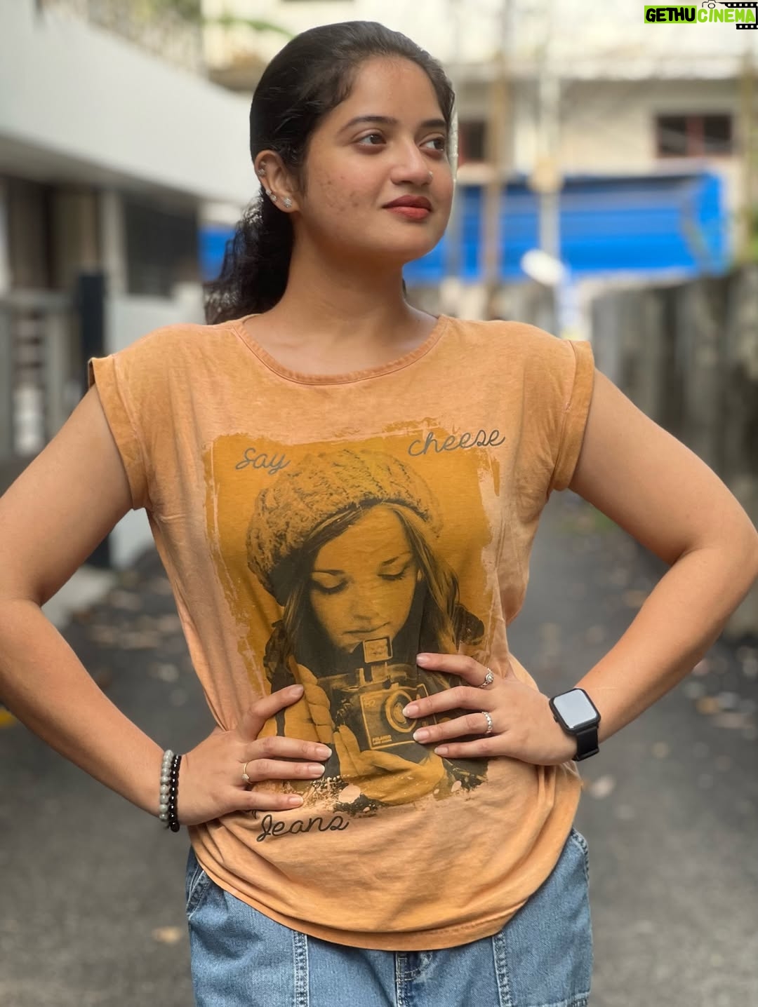 Shafna - 38.6K Likes - Comfort• Confidence• Consistency• ♥
Showing up as myself—every single day• ♥🧿

#instapost #instamood #selfgrowth #confidencevibes #selflove