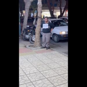 Shaghayegh Dehghan Instagram - .

اينجا مهاباده و اون فرشته اى كه اونجا ايستاده، برادرِ جانِ دلِ خوشتيپ ماست كه سندروم داون داره، فرشته ى مهربونى كه بالهاش رو براى هموطناش باز كرده و آغوش هديه مى ده. 
همديگرو به آغوش بكشيم ما فقط همديگرو داريم. 

#مهاباد #سندرم_داون #آغوش #شروین_حاجی_آقاپور #وطنم_دردت_به_جون_و_تنم