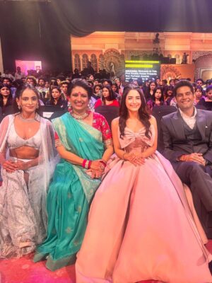 Shagun Sharma Instagram - My first Star Parivaar Award! 🏆🧿💜🥹 
Never thought I’d receive my very first award in a " PANGEBAAZ category" but here it is. 🧿

Behind this trophy lies a long, beautiful, and challenging journey… one that my family has been a part of through every high and every low.
To my Mom and Dad @sushmasharma04 @niranjansharma348  who always stood by me, you’ve always protected me. I truly believe that when you have your parent's blessings, you’re bound to win. And this win… is just the start of many more to come. 🧿🧿🧿

To my sister @yaaneeabharadwaj  who was so confident that playing a negative character would take me places I never even imagined. You told me there shouldn’t be any second thoughts and your confidence was a very big force that derived me to think that I had to do Pari. 🧿💜
Taking up Pari was never just my decision; it was a well-thought, well-explained, and beautifully guided one thanks to @gandhi_aman_  You saw the depth and strength in the character before I did, and you pushed me to see it too. So thank you, Thankyou to that one call of yours 💜🧿

A huge thank you to @ektarkapoor  for trusting me with such a powerful role, and for always creating stories that give actors like me a chance to shine. 🥰
@balajitelefilmslimited for being my second home and making every shoot day such a joy truly 🧿🥳
@smritiiraniofficial for being such an inspiration not just as an actor, but as a person. Sorry for troubling you and @amarupadhyay_official but you how much i respect you and i am grateful to be sharing screen with you 🥹🧿

@muzzudesai i think its a blessing to have you as a director 
@khwaja_mughal13 
 @siddharttha_vankar  @aakanshashukla0803 @ananticasahir  the Entire Crew and to all my co actors it is because of all of you. This award isn’t mine alone it belongs to each one of you.

To my fans, thank you for loving Pari, even when you were supposed to hate her!
You all are my biggest motivation, and this one’s for you. I love you all 💜🧿🥳

And finally, to myself 🥰🫣thank you for not giving up. For showing up on tough days for believing that you deserve to be here. You did it. 🌟 
God am truly Grateful 🙏💜 
#ksbkbt #pari
@starplus #Spa2025