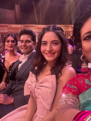 Shagun Sharma Instagram - My first Star Parivaar Award! 🏆🧿💜🥹 
Never thought I’d receive my very first award in a " PANGEBAAZ category" but here it is. 🧿

Behind this trophy lies a long, beautiful, and challenging journey… one that my family has been a part of through every high and every low.
To my Mom and Dad @sushmasharma04 @niranjansharma348  who always stood by me, you’ve always protected me. I truly believe that when you have your parent's blessings, you’re bound to win. And this win… is just the start of many more to come. 🧿🧿🧿

To my sister @yaaneeabharadwaj  who was so confident that playing a negative character would take me places I never even imagined. You told me there shouldn’t be any second thoughts and your confidence was a very big force that derived me to think that I had to do Pari. 🧿💜
Taking up Pari was never just my decision; it was a well-thought, well-explained, and beautifully guided one thanks to @gandhi_aman_  You saw the depth and strength in the character before I did, and you pushed me to see it too. So thank you, Thankyou to that one call of yours 💜🧿

A huge thank you to @ektarkapoor  for trusting me with such a powerful role, and for always creating stories that give actors like me a chance to shine. 🥰
@balajitelefilmslimited for being my second home and making every shoot day such a joy truly 🧿🥳
@smritiiraniofficial for being such an inspiration not just as an actor, but as a person. Sorry for troubling you and @amarupadhyay_official but you how much i respect you and i am grateful to be sharing screen with you 🥹🧿

@muzzudesai i think its a blessing to have you as a director 
@khwaja_mughal13 
 @siddharttha_vankar  @aakanshashukla0803 @ananticasahir  the Entire Crew and to all my co actors it is because of all of you. This award isn’t mine alone it belongs to each one of you.

To my fans, thank you for loving Pari, even when you were supposed to hate her!
You all are my biggest motivation, and this one’s for you. I love you all 💜🧿🥳

And finally, to myself 🥰🫣thank you for not giving up. For showing up on tough days for believing that you deserve to be here. You did it. 🌟 
God am truly Grateful 🙏💜 
#ksbkbt #pari
@starplus #Spa2025