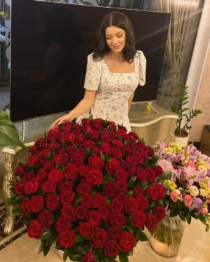 Shahzoda Matchanova Instagram - - Все относительно. 
- Относительно чего?
- Отношений. 
- И в чем там секрет?
- Закон крепких отношений прост: мужчина должен действовать, женщина вдохновлять. (с)

🤪