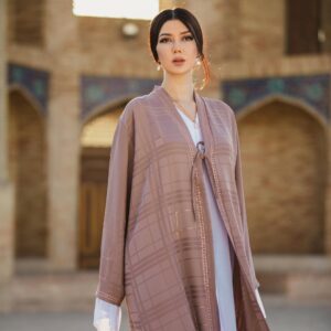 Shahzoda Matchanova Instagram - Скоро Новый год 😂
Dress by @bek_dubay_abaya_uz 
Photo by @isfandiyor