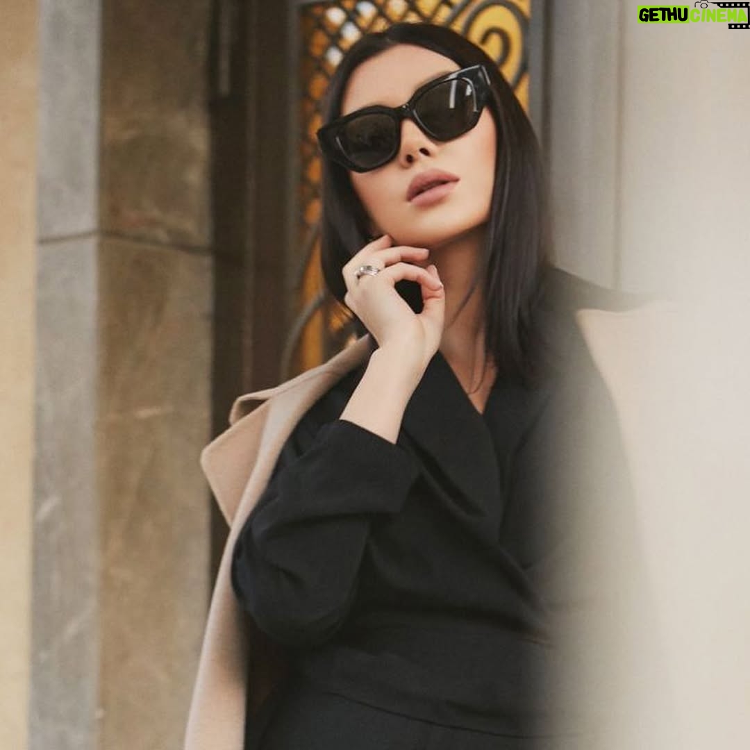 Shahzoda Matchanova - 40.7K Likes - Так как я в статусе «ждун», посоветуйте мне сериалы, пожалуйста 🌝 длинные, турецкие, сопливые НЕ надо 😂 сабр йук😂 люблю мини сериалы. 
 А-ля «нечаянное фото» @kamolasalimbaeva_ 🌸