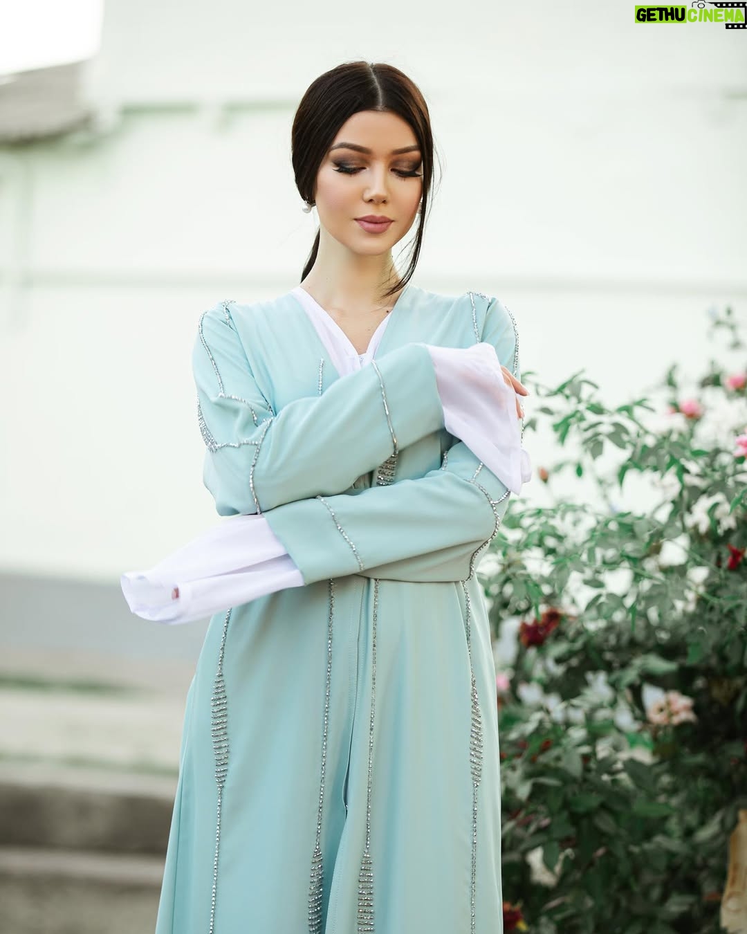 Shahzoda Matchanova - 42.7K Likes - Аллох «яхшиликни истаган кишига яхшиликни бераман, ким емонликни уйласа емонликни бераман», деган экан...
Жума муборак!
Чиройли абайя учун @bek_dubay_abaya_uz каттакон Рахмат!🙏 Аллох рози булсин!
Спасибо большое за наряд! В жизни ещё краше 😍
Photo by @isfandiyor