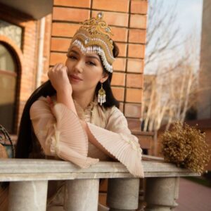 Shahzoda Matchanova Instagram - Навруз айёми муборак булсин, азизларим!🌸🌸🌸
С праздником мои дорогие! 
Как отмечаете?😺