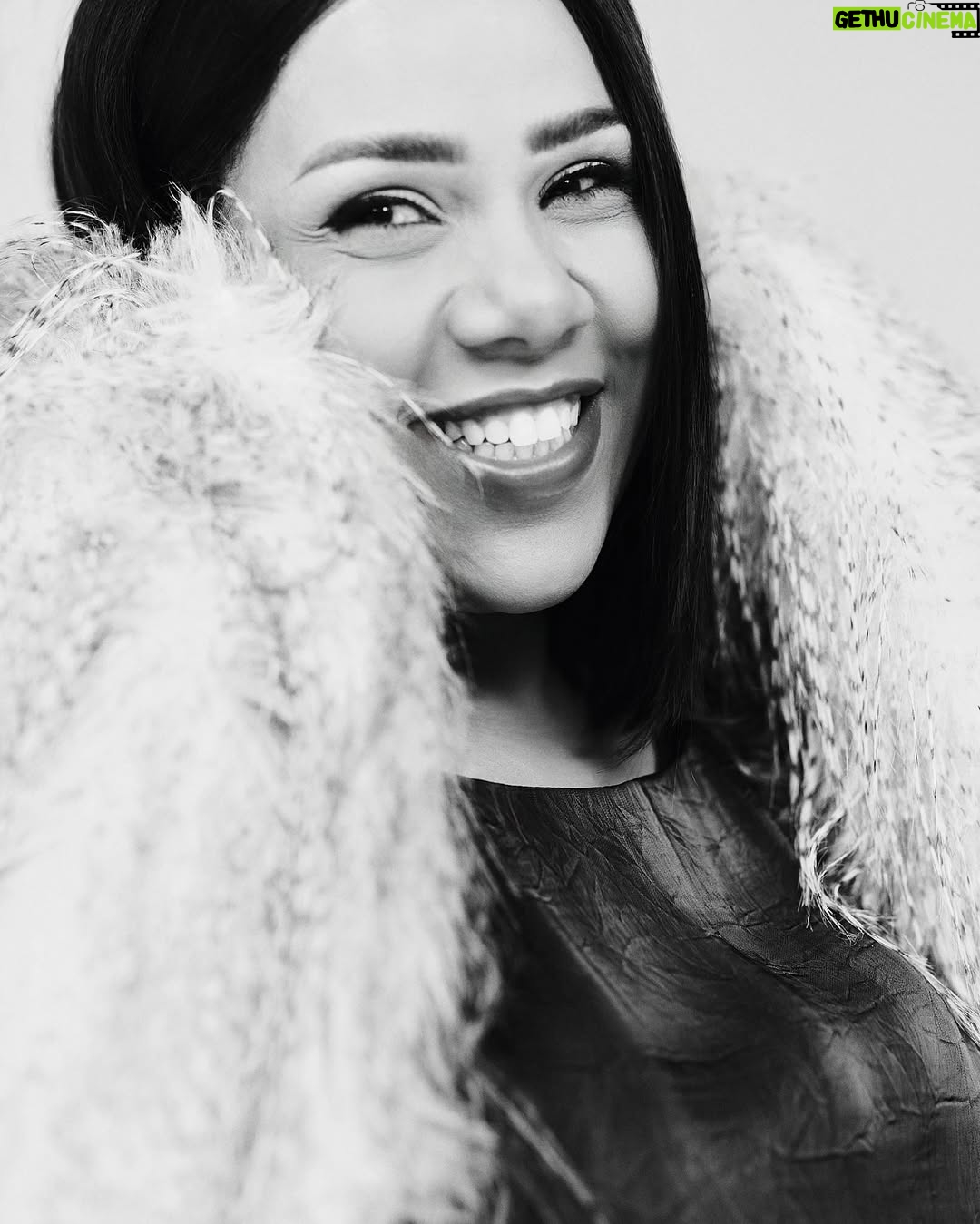 Shaimaa Saif - 31.7K Likes - Unapologetic, optimistic and true to herself. This month, meet Egyptian actress and comedian #ShimaaSeif in a whole new light. Refusing to be discouraged by a society that often holds Arab women more accountable than men, Shimaa chooses instead to see its criticism as proof of women’s power and influence. “I prefer to always be a source of people’s happiness, not their sorrow,” she tells #VogueArabia. Known for her infectious humour, Shimaa believes that comedy – the genre closest to her heart – still doesn’t receive the attention it deserves, even though it remains what audiences love most. “Whenever I meet people on the street,” she shares, “they always ask me to do more comedies – stories that make them laugh and help them escape the pressures of everyday life.” Now, Seif is preparing for her first leading role in a film –a comedy-drama she’s been developing with care and patience, determined to deliver something meaningful and memorable. “I just want my name, Shimaa Seif, to stand on its own – accompanied by a smile in people’s minds. That alone is enough for me,” she says.

متفائلة، أصيلة، واثقة. في هذا الشهر، نكتشف الوجه الآخر للممثلة والكوميدية المصرية شيماء سيف. ترفض شيماء الاستسلام لضغوط مجتمع يميل لتحميل المرأة العربية مسؤوليات تفوق مسؤوليات الرجل، بل ترى أن انتقاداته دليل على قوة المرأة وتأثيرها. وتصرّح لڤوغ العربية: "أفضل أن أكون دائمًا مصدرًا لسعادة الناس وليس لحزنهم ". ترى شيماء، المعروفة بلمستها الفكاهية المؤثرة، أن الكوميديا، المجال الأحب لقلبها، لا تزال تُعامل باهتمام أقل مما تستحق، رغم عشق الجمهور لها. وتؤكد: " دائمًا عندما أقابل الناس في الشارع يكون طلبهم الدائم مني أن أُكثِر من الأعمال التي تضحكهم وتساعدهم على الهرب من ضغوطات الحياة". تستعد شيماء سيف حاليًا لخوض تجربتها السينمائية الأولى بدور بطولة في فيلم كوميدي درامي، وهي تكرس وقتها وجهدها لتطويره ببطء وحرص، مُصمّمة على تقديم عمل هادف لا يُنسى، وتقول: " أفضل أن يُذكر اسمي "شيماء سيف" فقط، وأن ترافق اسمي ابتسامة في أذهان الناس، فذلك يكفيني ويرضيني".

Photography: @sandra.chidiac
Styling: @mohammadhazemrezq
Words: @nadineelchaer 
Make-up: @safiyahcassim
Hair: @sebastianiskander