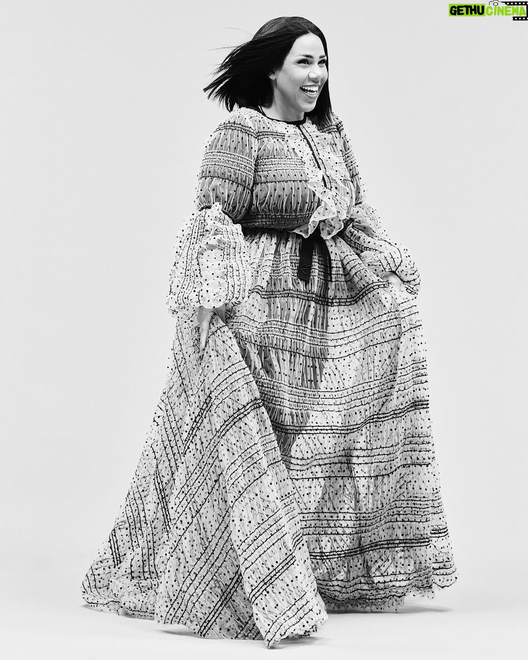 Shaimaa Saif - 31.7K Likes - Unapologetic, optimistic and true to herself. This month, meet Egyptian actress and comedian #ShimaaSeif in a whole new light. Refusing to be discouraged by a society that often holds Arab women more accountable than men, Shimaa chooses instead to see its criticism as proof of women’s power and influence. “I prefer to always be a source of people’s happiness, not their sorrow,” she tells #VogueArabia. Known for her infectious humour, Shimaa believes that comedy – the genre closest to her heart – still doesn’t receive the attention it deserves, even though it remains what audiences love most. “Whenever I meet people on the street,” she shares, “they always ask me to do more comedies – stories that make them laugh and help them escape the pressures of everyday life.” Now, Seif is preparing for her first leading role in a film –a comedy-drama she’s been developing with care and patience, determined to deliver something meaningful and memorable. “I just want my name, Shimaa Seif, to stand on its own – accompanied by a smile in people’s minds. That alone is enough for me,” she says.

متفائلة، أصيلة، واثقة. في هذا الشهر، نكتشف الوجه الآخر للممثلة والكوميدية المصرية شيماء سيف. ترفض شيماء الاستسلام لضغوط مجتمع يميل لتحميل المرأة العربية مسؤوليات تفوق مسؤوليات الرجل، بل ترى أن انتقاداته دليل على قوة المرأة وتأثيرها. وتصرّح لڤوغ العربية: "أفضل أن أكون دائمًا مصدرًا لسعادة الناس وليس لحزنهم ". ترى شيماء، المعروفة بلمستها الفكاهية المؤثرة، أن الكوميديا، المجال الأحب لقلبها، لا تزال تُعامل باهتمام أقل مما تستحق، رغم عشق الجمهور لها. وتؤكد: " دائمًا عندما أقابل الناس في الشارع يكون طلبهم الدائم مني أن أُكثِر من الأعمال التي تضحكهم وتساعدهم على الهرب من ضغوطات الحياة". تستعد شيماء سيف حاليًا لخوض تجربتها السينمائية الأولى بدور بطولة في فيلم كوميدي درامي، وهي تكرس وقتها وجهدها لتطويره ببطء وحرص، مُصمّمة على تقديم عمل هادف لا يُنسى، وتقول: " أفضل أن يُذكر اسمي "شيماء سيف" فقط، وأن ترافق اسمي ابتسامة في أذهان الناس، فذلك يكفيني ويرضيني".

Photography: @sandra.chidiac
Styling: @mohammadhazemrezq
Words: @nadineelchaer 
Make-up: @safiyahcassim
Hair: @sebastianiskander