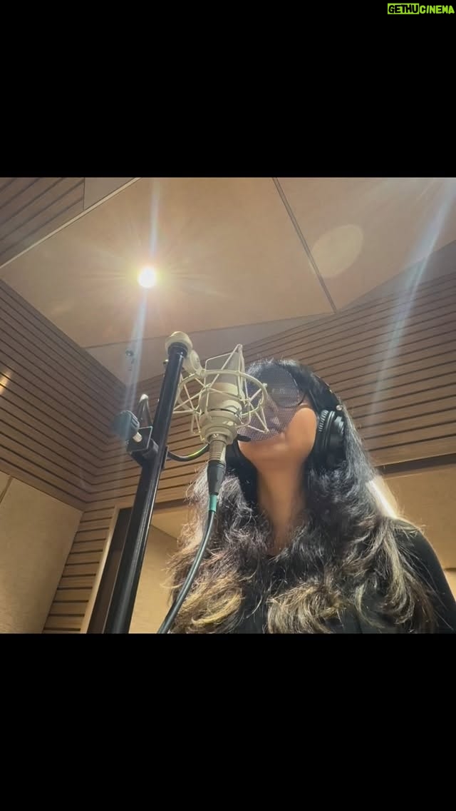 Shakthisree Gopalan - 45K Likes - Big thanks to @prabhakaranjustin and @akhilsathyan for roping me in to sing this absolutely beautiful song penned by @manumanjith_s 🤍 There’s a Kutti surprise at the end 🙃 i had a ball of a time lending my voice and dubbing for the character of Saadhya played by @preity_mukhundhan - big thanks to @akhilsathyan for giving me this opportunity!✨some bts shots with the team from the recording studio in Chennai and the dubbing studio in Kochi :) Best wishes to @riyashibu_ @nivinpaulyactor @preity_mukhundhan and @ajuvarghese Huge congrats to the whole team of @sarvammaya_movie :) #delulusong #puthumazha #newsongalert #malayalam
