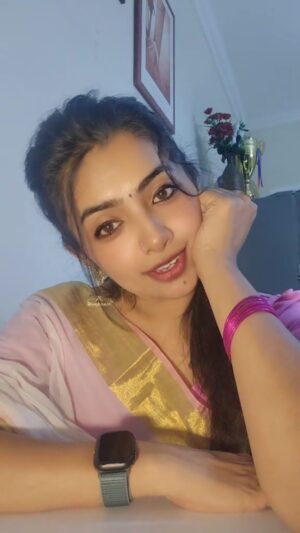 Shalini SJ Instagram - Nanam kondu en nenjil.... ❤️❤️❤️❤️❤️

#fyp #musicvideo #modeling #trendingsongs