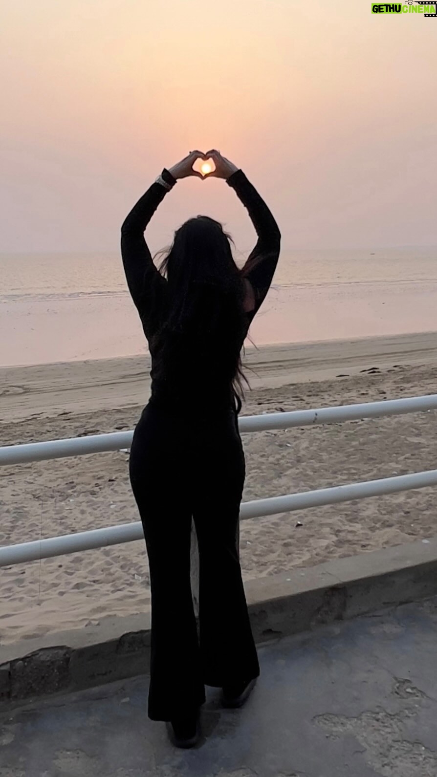 Shameen Khan - 3.3K Likes - “Last week, the sunset listened to our conversations and kept our secrets.” 
.
beauty beach winter ❄️
#trendingreels #fyp #viral  #love #instagram
