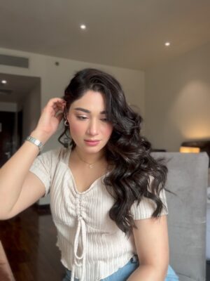 Shameen Khan Instagram - The beauty of genuine charms never fades, it blossoms more vibrantly with time 🌸🫧🦋

.
.
#instagram #love #winters #fyp #beauty #lahore #travel #pakistan #lovemyjob #work #hair #photoftheday