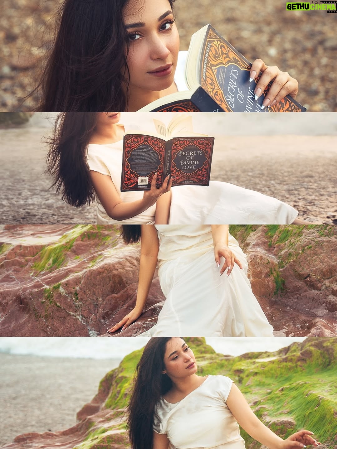 Shameen Khan - 3.2K Likes - Let peace be your biggest luxury. 🤍
Not every shine comes from spotlight, Some glow from within🕊️🌸

#instagram #love #peaceful #viral #post #divinefeminine #effortlesscharm #luxury #dream #beauty #trend #workworkwork #look #photography #beach