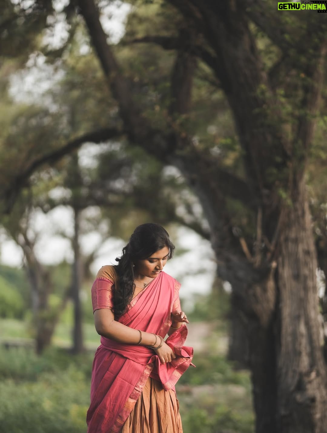 Shamni Mahe - 9.1K Likes - ♥️

Photographer @ranjith_story_teller 
Muah @ashmamd