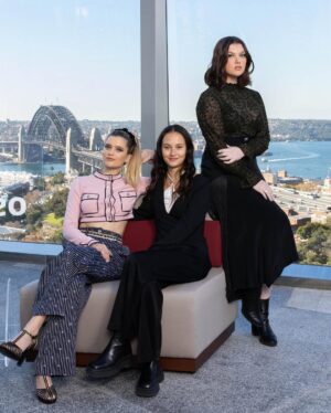 Shannon Berry Instagram - thanks for letting me talk about my favourite show @primevideoaunz / @thewildsonprime 
Hair and Makeup: @drfreckleandmrhide
