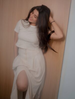 Sharanya Instagram - Husharuuuu 😛🫣

Pc @veer_.clicks 
#sharanyashetty #casualdress #photography