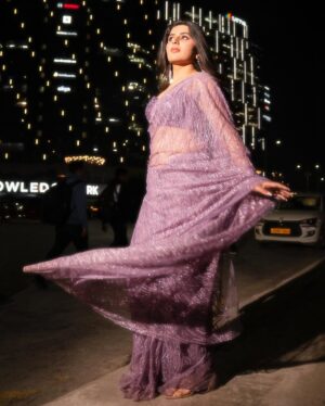 Sharanya Instagram - Just a girl in City lights 🌠

Shot by @tdf.studioz 
Mua @_makeupbymasooma 
Costume @chandangowda_official 
Hair @arkaa_makeovers 

#girl #instagramprogress #sharanyashetty #citylights #blurpictures #saree #agirlinsaree #instareach #explore #bangloreactress #kannadaactress