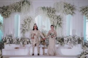 Sharifah Shahirah Instagram - Happy anniversary menantu dan anakku @therealcham_  @tallisya_ 

Dah 3 tahun ekk skejap je… semoga baik baik selalu