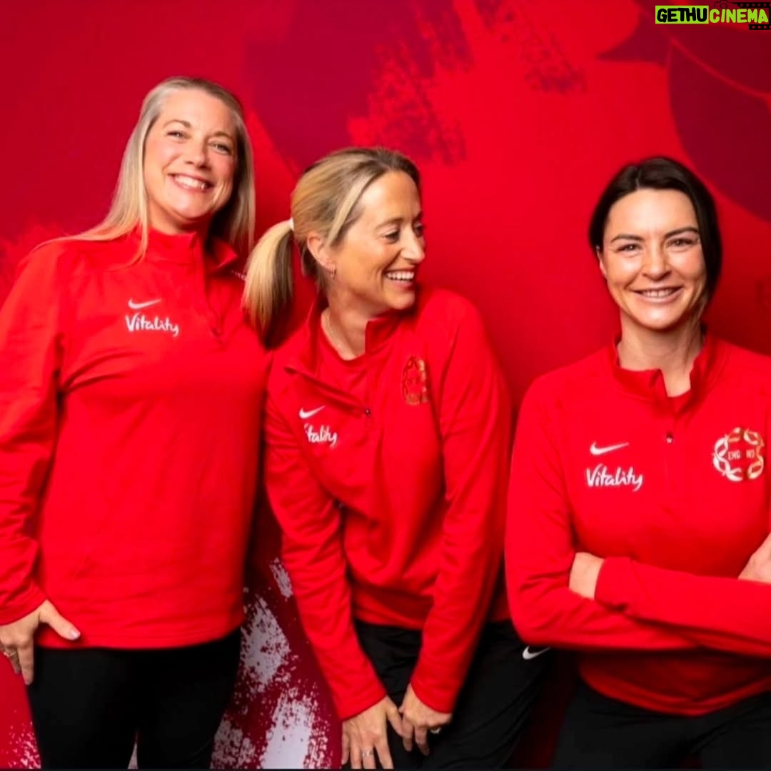 Sharni Layton - 1.7K Likes - I need time to go through all the photos from the last 3.5 months and find the words to match... Until then - thank you to these humans who found my spirit and helped place it back into my body. You've filled my heart & brought me back to life & love you more than words can say ❤️ I miss you already but also can't wait to get home and see some more favourite human and furry souls.. 🐈‍⬛🐕🐎💕