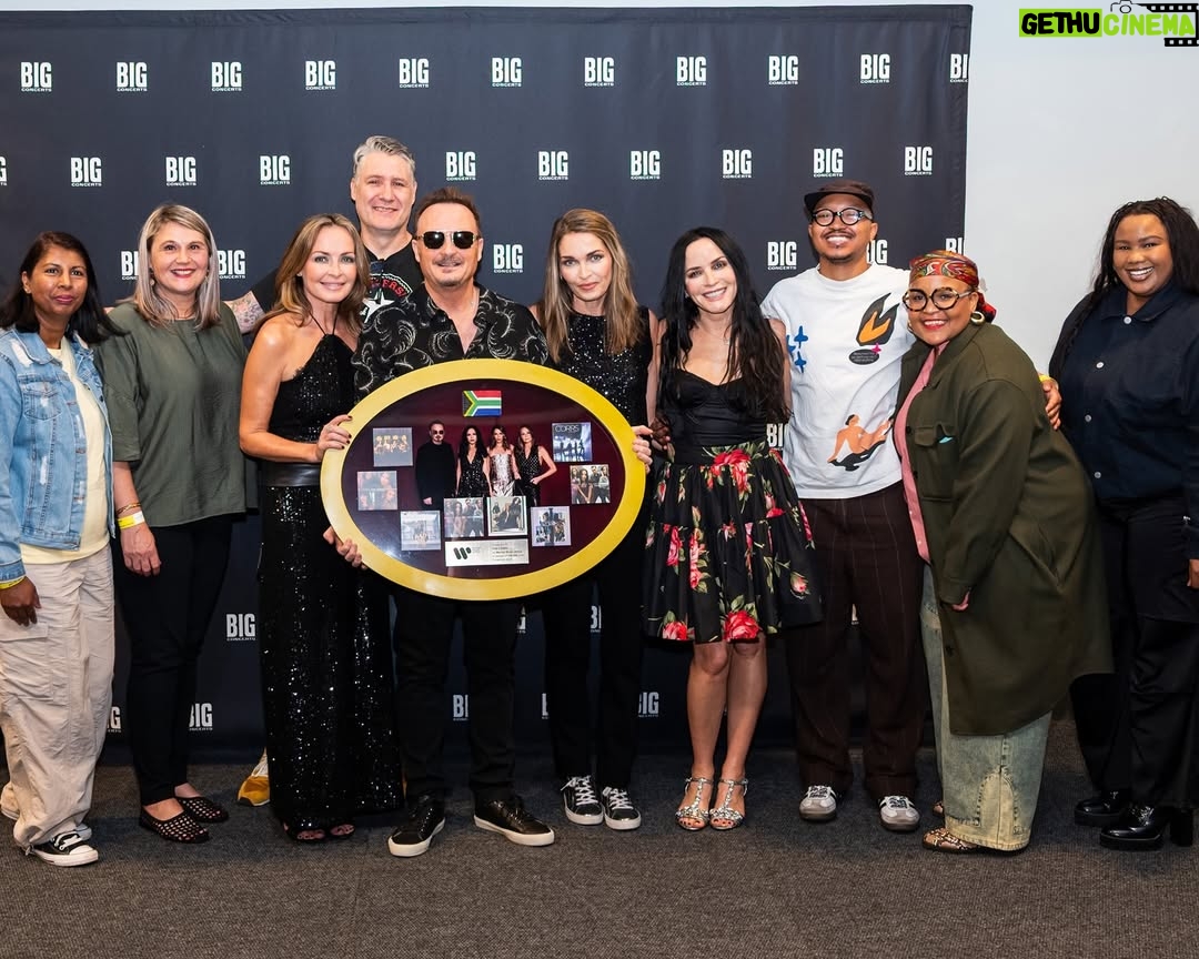 Sharon Corr - 3.2K Likes - We had a lovely couple of surprises for us while in Pretoria 🥰

Firstly an award, presented by @warnermusic, representing three decades of love and support from adoring South African fans 🇿🇦 

And then also a beautiful bouquet of 30 red roses from our amazing fans around the world 🌹Thank you @latina_to_the_corr @thecorrspt @thecorrs.archives @kat_hora_ @theminstrelgirl @dazmendonsa @deeamparo @eracita @fcosalinas3 @grace_ygnacio @giselleaiyard @chefcancio @fandrea_lina @martinapace2023 @absolute_thecorrs @rachellewisphotography @rafaelavlucas @tolshelman @thehardcorrfans @sinahe79 @purple_eggplant99 (hopefully we didn’t miss anyone)!

Thanks to @bigconcerts for your help…see you in Cape Town tomorrow!