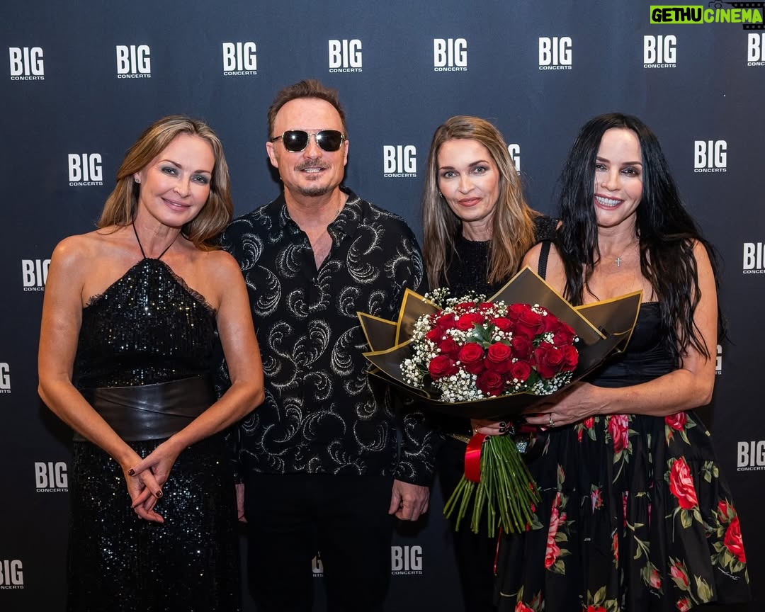 Sharon Corr - 3.2K Likes - We had a lovely couple of surprises for us while in Pretoria 🥰

Firstly an award, presented by @warnermusic, representing three decades of love and support from adoring South African fans 🇿🇦 

And then also a beautiful bouquet of 30 red roses from our amazing fans around the world 🌹Thank you @latina_to_the_corr @thecorrspt @thecorrs.archives @kat_hora_ @theminstrelgirl @dazmendonsa @deeamparo @eracita @fcosalinas3 @grace_ygnacio @giselleaiyard @chefcancio @fandrea_lina @martinapace2023 @absolute_thecorrs @rachellewisphotography @rafaelavlucas @tolshelman @thehardcorrfans @sinahe79 @purple_eggplant99 (hopefully we didn’t miss anyone)!

Thanks to @bigconcerts for your help…see you in Cape Town tomorrow!