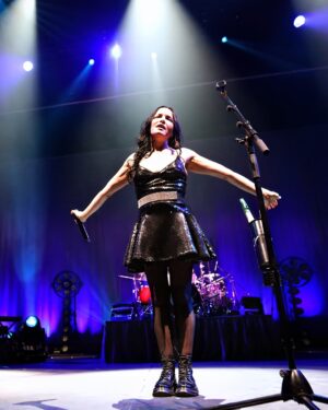 Sharon Corr Instagram - Thank you Cape Town and thank you South Africa! What a magical few days ✨ We hope you enjoyed it as much as we did #TheCorrs #LiveMusic #SouthAfrica 

Thanks to @bigconcerts and @solomusicagency 

📸 @lancepetersonphoto