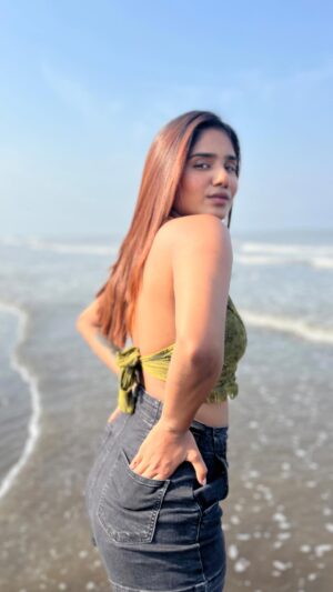 Sharon Gaikwad Instagram - Yimmy yimmy 🔥
.
.
.
.
#trendingreels