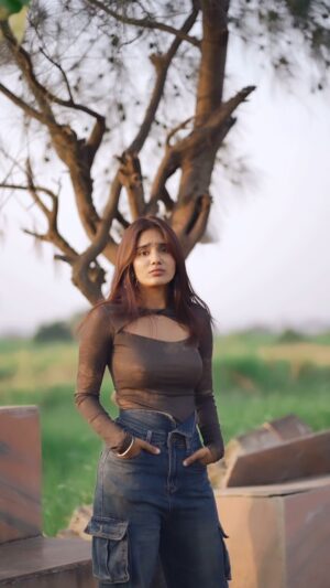 Sharon Gaikwad Instagram - 💯
.
.
.
🎥 @_mehulphotography_
.
.
#trendingreels