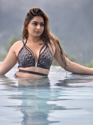 Sharwari Gujar Instagram - 🤎🤎🤎
#pool #swimmimg #hill #vietnam #tour
