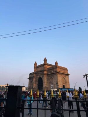 Sheetal Musterya Instagram - Bombay meri Jaanu