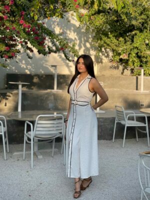 Sheran Ratnani Instagram - Winter sun >>>
.
.
.
#ootd #oldmoneyaesthetic #elegance #outfitinspiration #wintersun #🧿