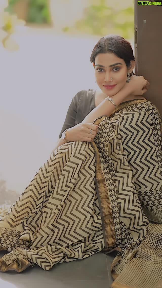 Sheriina - 4.3K Likes - Rooted in tradition, glowing in my own rhythm. 🌿
Grace never goes out of style.

#sareelove #timelesselegance #graceinsaree #sheriina #classicvibes 

Costumes - @vastrakadha.official 
Photographer - @camerasenthil 
Makeup - @ragavismakeover 
Shoot Organized by @rrajeshananda