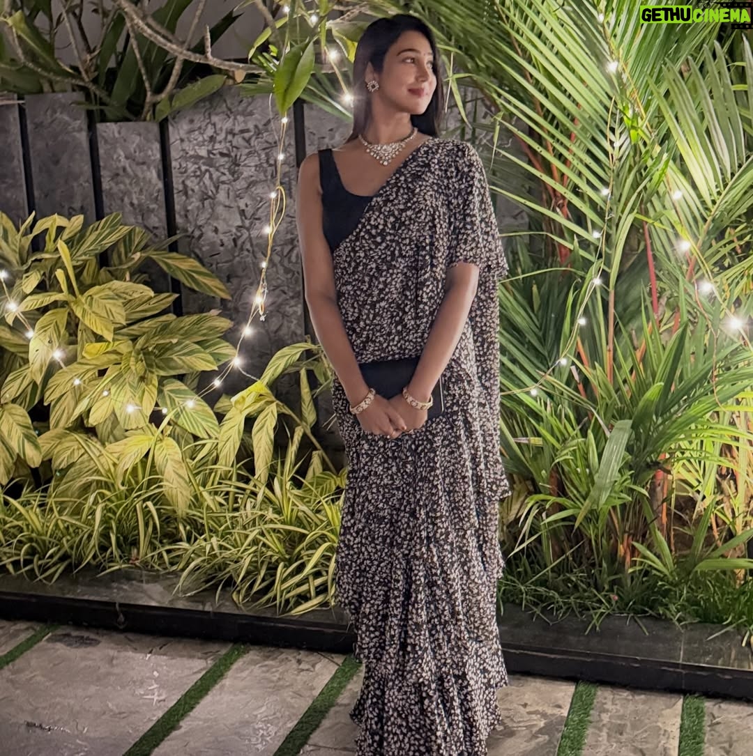 Sheriina - 3.5K Likes - Not every emotional connection is meant to become a life direction.
Some people enter your life to gently teach you boundaries, not forever.

Wearing: @stephinlalanofficial @stephin_varughese @fineshinejewels 

#sheriina #loveyourself #boundaries #xoxox