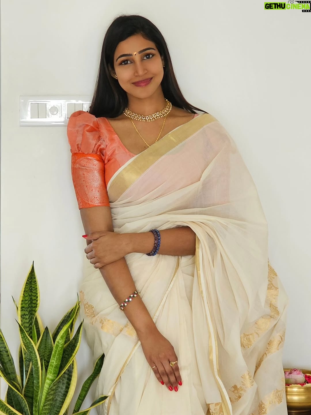 Sheriina - 2.7K Likes - Happy Onam! 🌸🌿 May this festive season bring colors of joy, unity, and prosperity into your life. 🌾✨

#Onam #HappyOnam #OnamVibes #OnamCelebration #Onam2025 #FestiveSeason #IndianFestivals #OnamFestival #KeralaTradition #FestiveVibes #OnamSpecial #HarvestFestival #PeaceAndProsperity #festivalofjoy