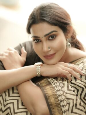 Sheriina Instagram - Stepping into the New Year with grace, gratitude, and quiet strength. ✨
Wishing you a year filled with peace, purpose, and beautiful beginnings.
Happy New Year 🤍

Costumes - @vastrakadha.official 
Photographer - @camerasenthil 
Makeup - @ragavismakeover 
Shoot Organized by @rrajeshananda 

#newyeargrace #quietconfidence #eleganceinsimplicity 
#timelessstyle #gracefulliving