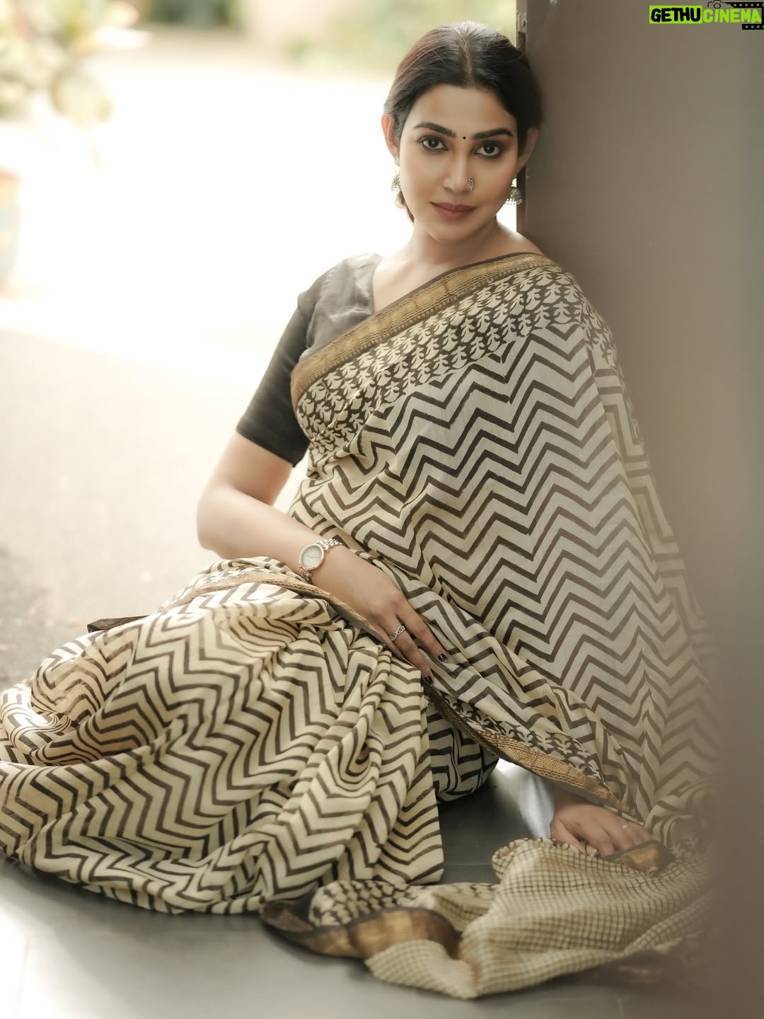Sheriina - 10.6K Likes - Stepping into the New Year with grace, gratitude, and quiet strength. ✨
Wishing you a year filled with peace, purpose, and beautiful beginnings.
Happy New Year 🤍

Costumes - @vastrakadha.official 
Photographer - @camerasenthil 
Makeup - @ragavismakeover 
Shoot Organized by @rrajeshananda 

#newyeargrace #quietconfidence #eleganceinsimplicity 
#timelessstyle #gracefulliving
