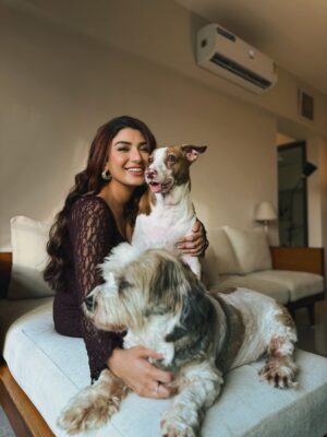 Shernavaz Jijina Instagram - 🤎🐾