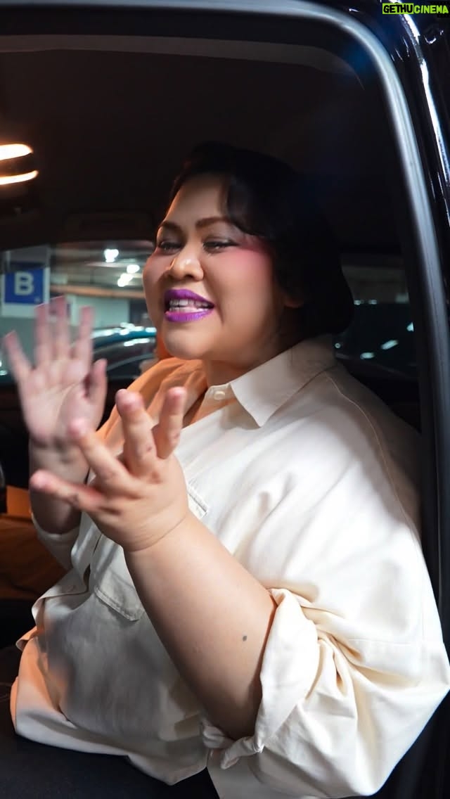 Sherry Alhadad - 604 Likes - Vlog #gv12 #gegarvaganza 1 more day to the FINALE!