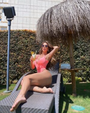 Sheyla Rojas Instagram - Piña colada 🍍 @buffbunny_collection _