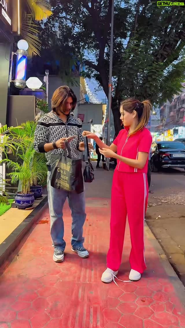 Shiba Khan - 118.9K Likes - Mister india nikla ye to😟 @mujassim_khan91