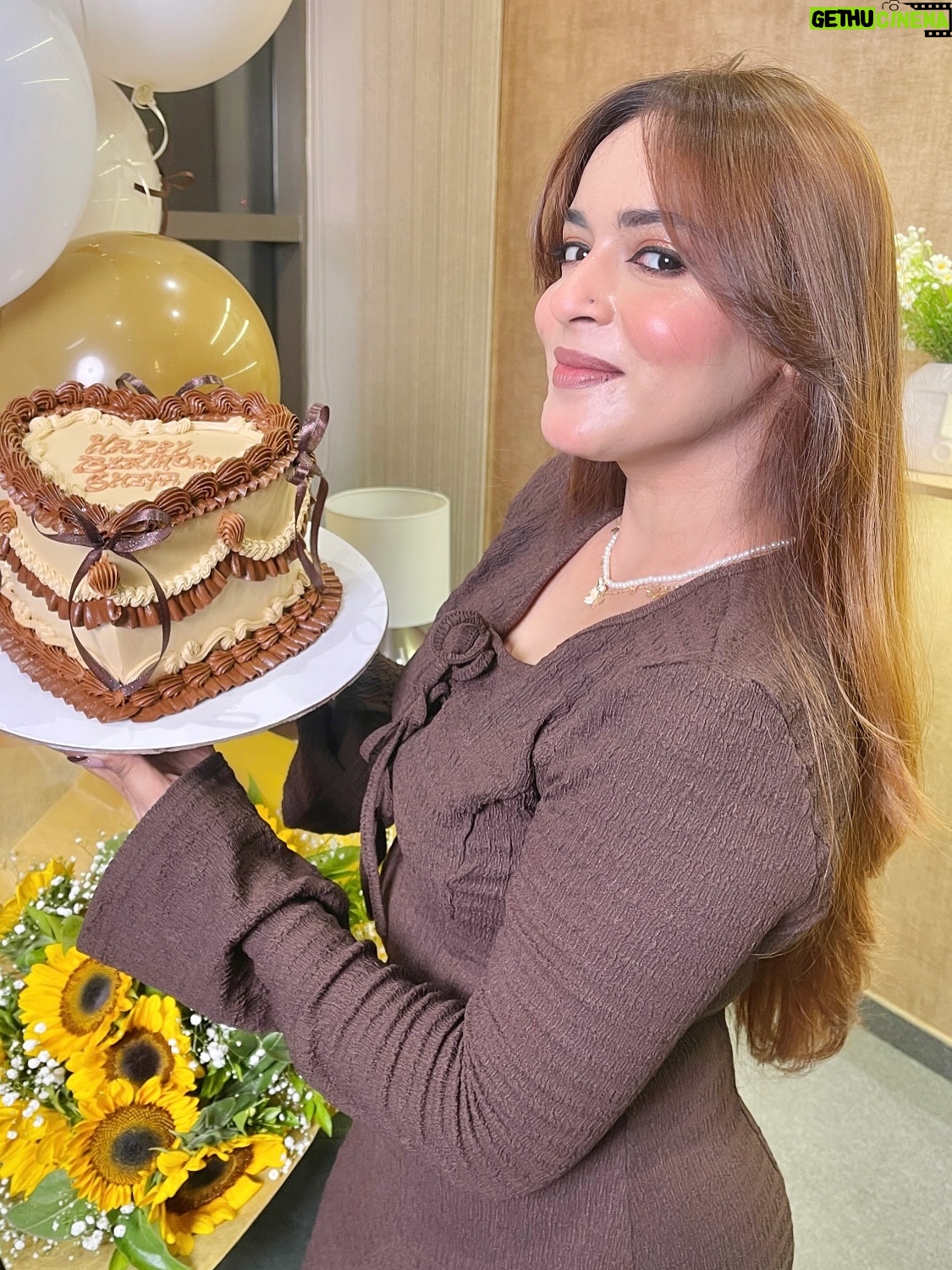 Shifu Memon - 49.3K Likes - Happy Birthday To Me..✨🧁🍰🎂🥮
Thank you so much everyone for all your wishes and prayers… Grateful for everything Alhumdullillah..😇
.
📸- @nehal_photography__ 
.
#shifuians #instagram #instagrowth #hbd #birthday #libra #bekind #foryou #explore