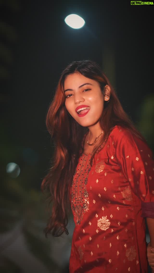 Shikha Wahulkar - 498.3K Likes - Na baba🙏💔💧…..
#reels #viral